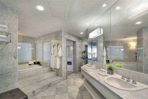 Hotel Deville Prime 5*